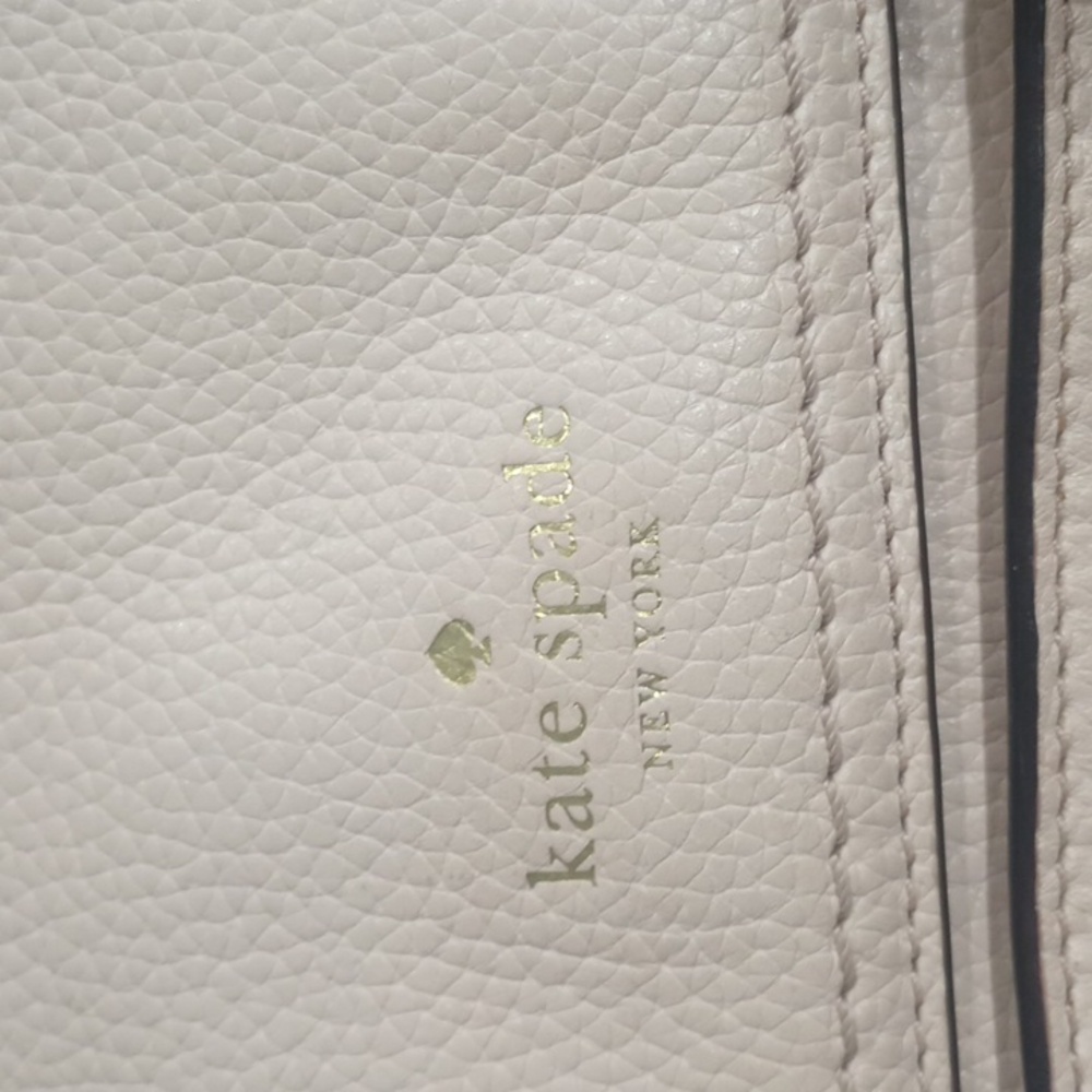 Kate Spade Purse - Picture 2 of 6